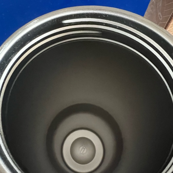 Strawberry shortcake Stanley Red Tumbler with Accessories - Picture 7 of 10